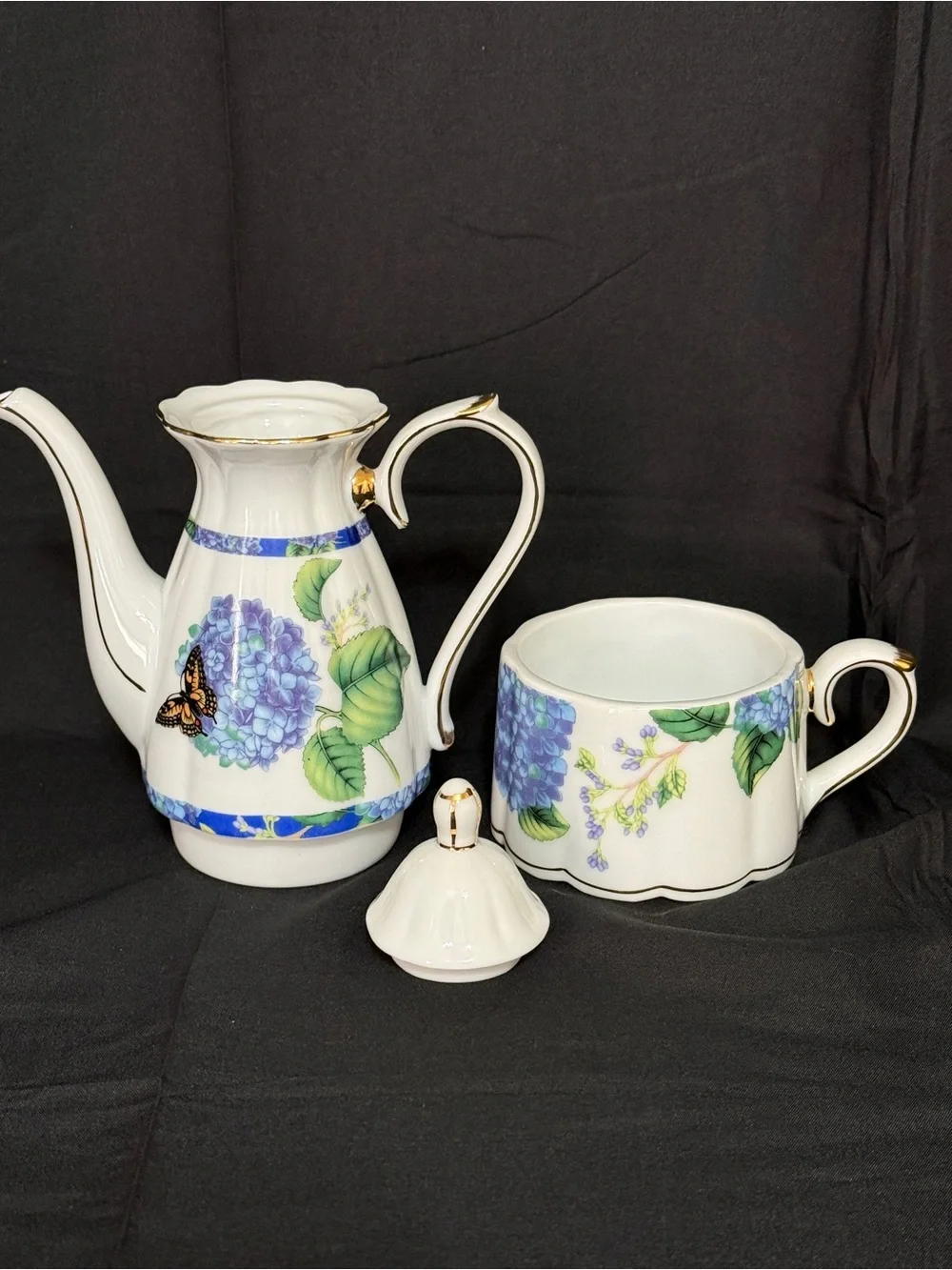 White Porcelain Hydrangea Tea-for-One Set with Gold Trim